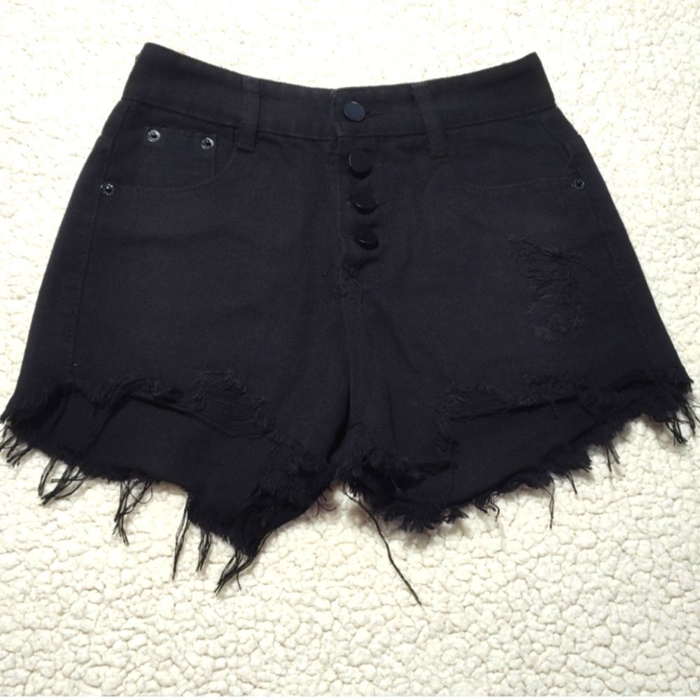 High Rise 4 Exposed Button Down Short Black